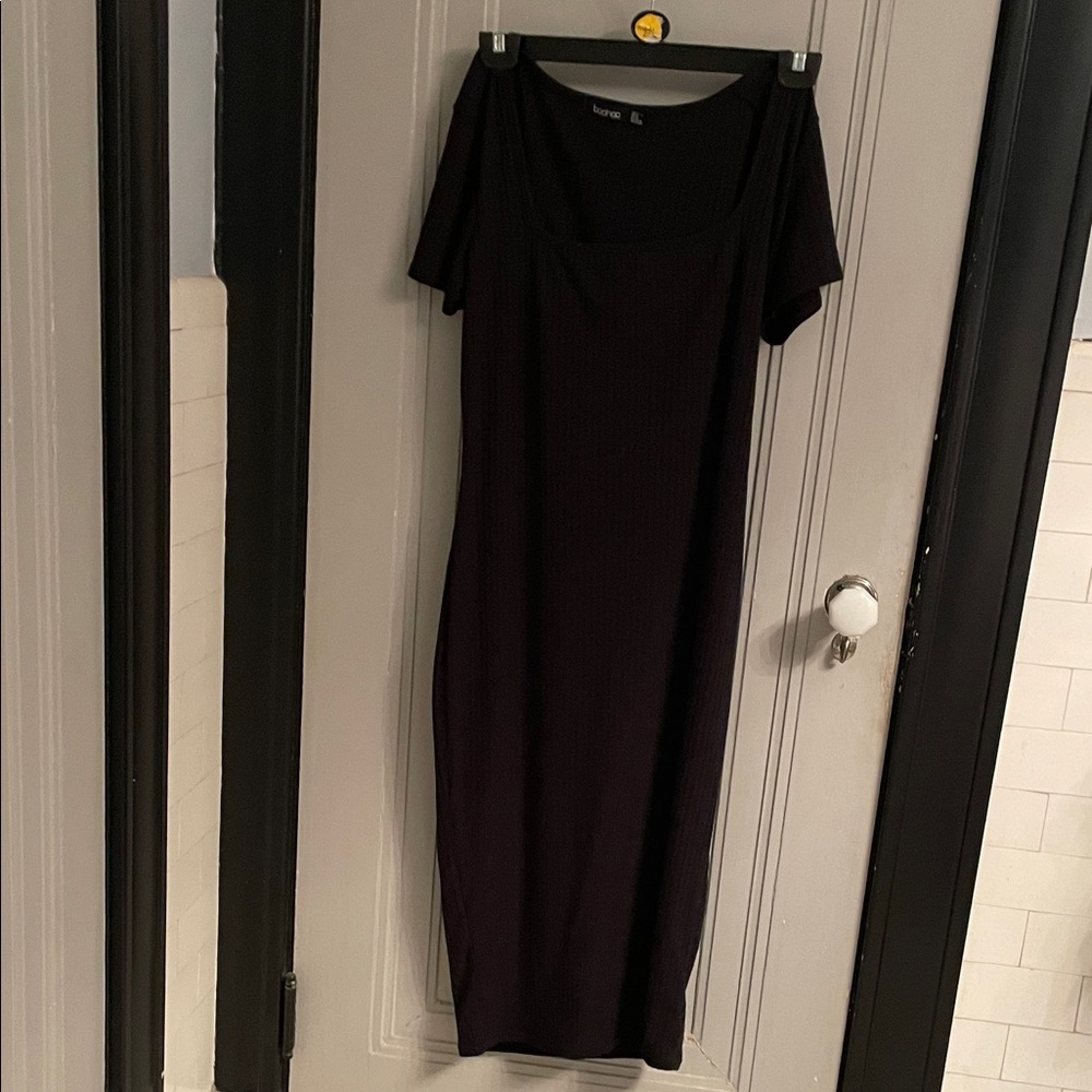 Boohoo Classic Black Midi Dress